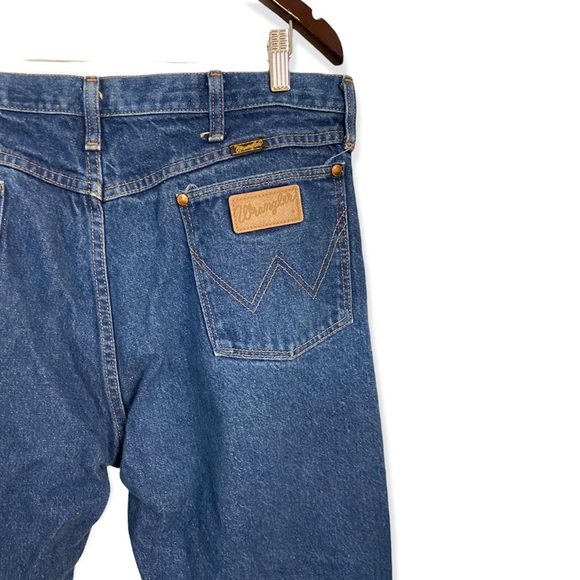 Vintage Wrangler Dark Wash Straight Leg Jeans - Picture 4 of 14
